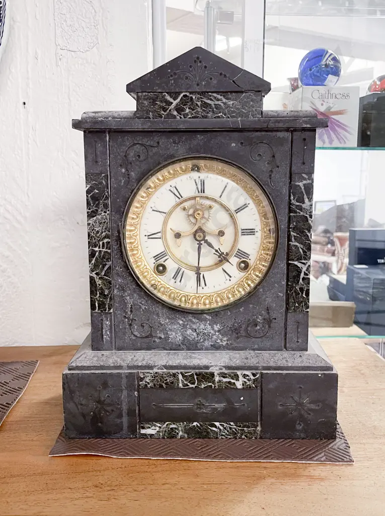 Victorian Slate Mantle Clock Image 1++