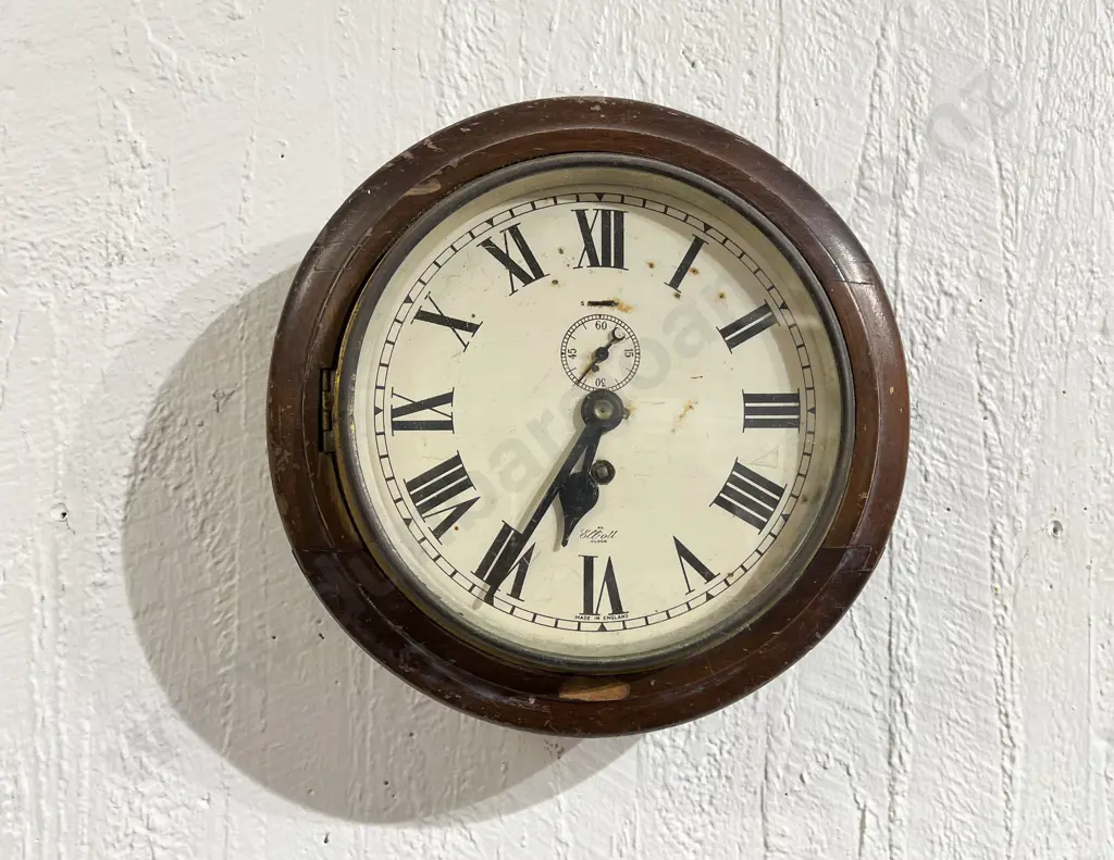 Small Elliott Balloon Dial Railway Wall Clock Image 1++