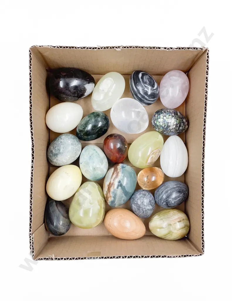 Collection of Agate & Other Eggs Image 1++