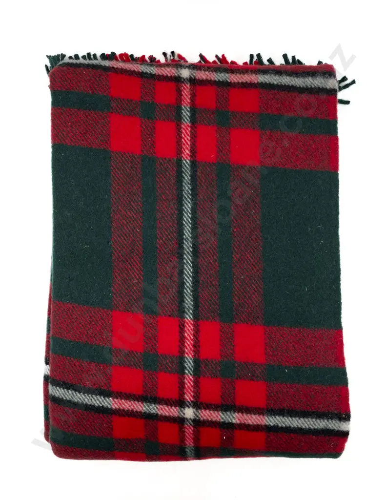 Kaiapoi Tartan Travel Rug Image 1++