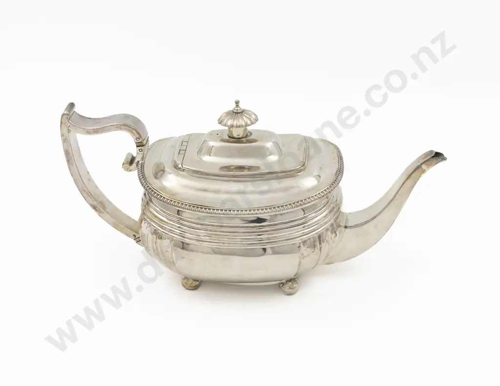 Geo III S/S Teapot Image 1++