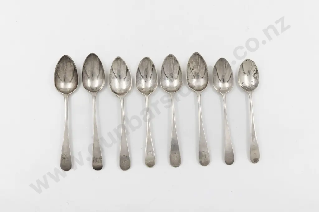 Composed Set Of 8 S/S Old English Pattern Teaspoons Image 1++