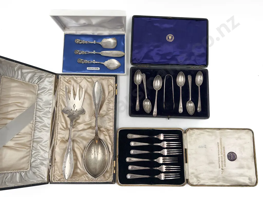 4 Boxed Sets Of S/S Cutlery Image 1++