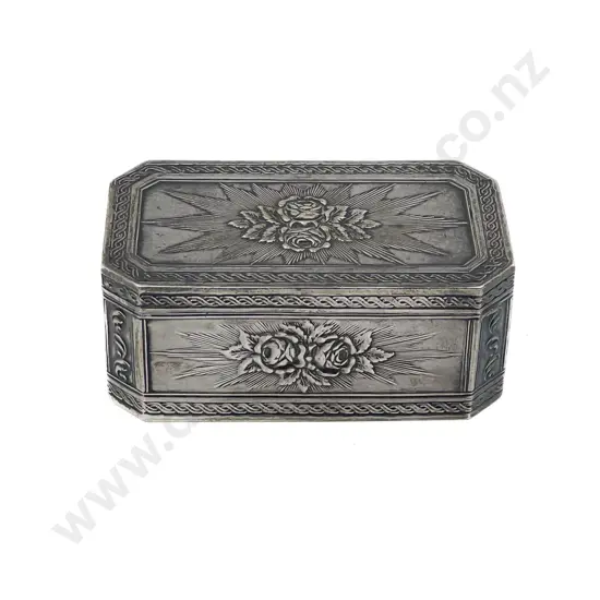 C18th Repousse S/S Snuff Box