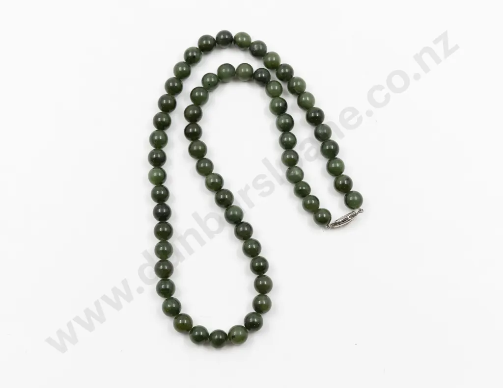 Single Strand Uniform Greenstone Bead Necklace Image 1++
