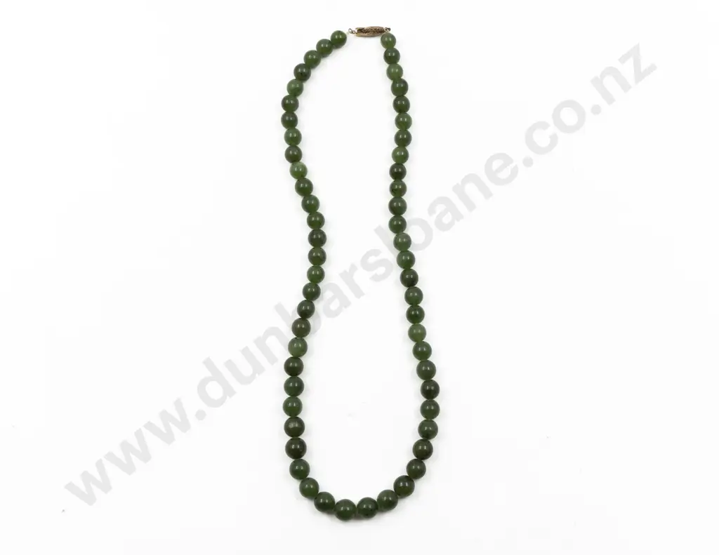 Single Strand Uniform Greenstone Bead Necklace Image 1++
