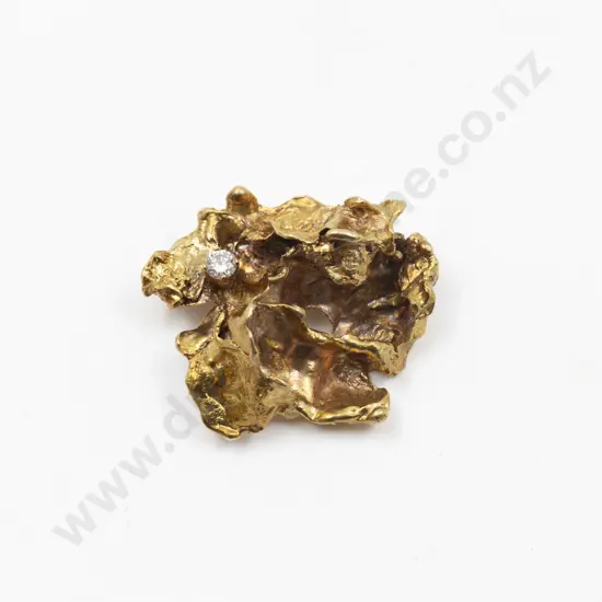 14ct Single Diamond Sculptural Brooch
