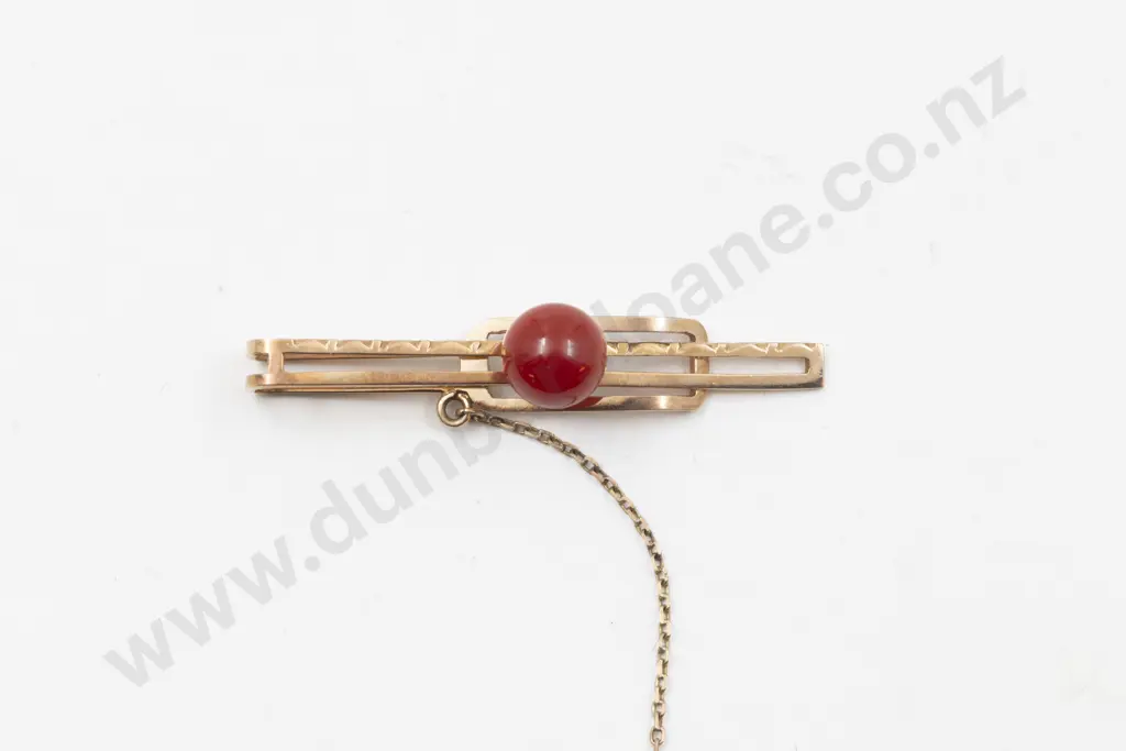 18ct Rose Gold Single Red Coral Tie Clip Image 1++