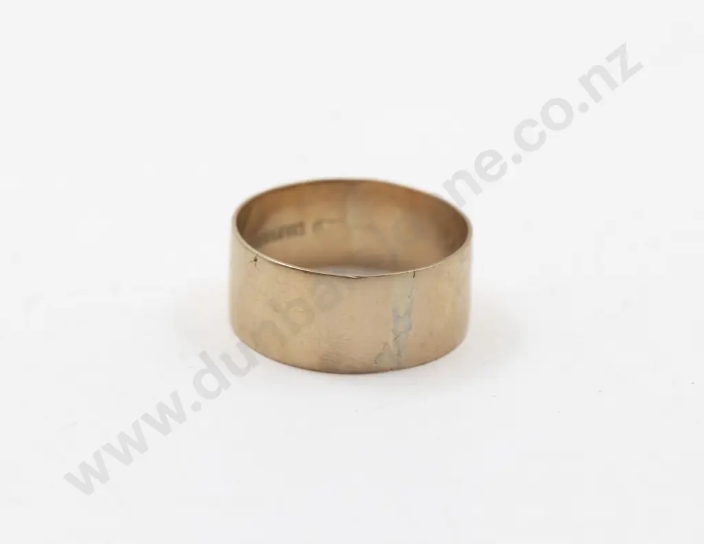 NZ Colonial 15ct Wide Plain Wedding Band Image 1++
