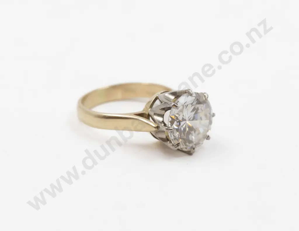 9ct/14ct Solitaire Crystal Ring Image 1++