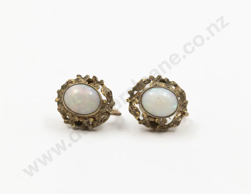 Pair 9ct Single Milk Opal Earrings Image 1++