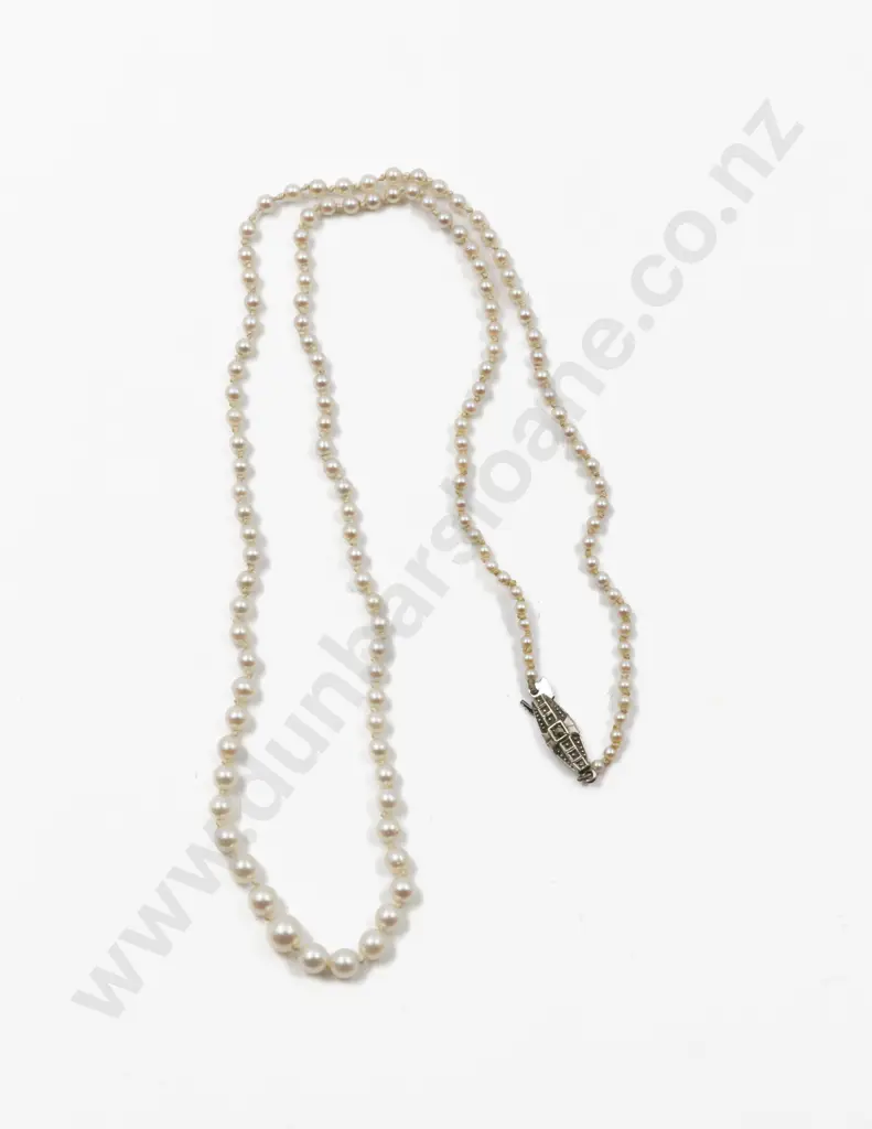 Single Strand Graduated Cultured Pearl Necklace Image 1++