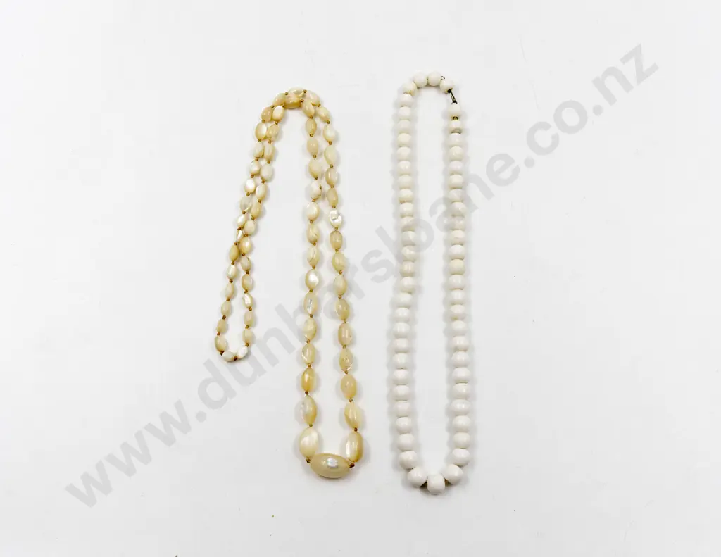 Edwardian Single Strand Graduated MOP Bead Necklace Image 1++