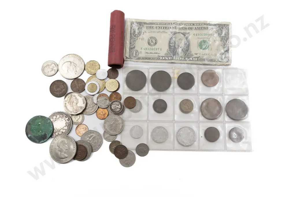 Small Qty Vintage Pocket Change Coinage Image 1++