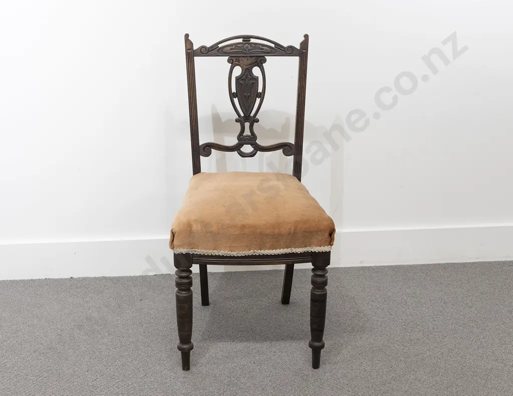 Edwardian Walnut Shield Back Side Chair Image 1++