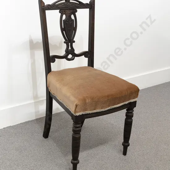 Edwardian Walnut Shield Back Side Chair