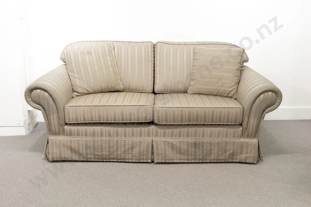 Two and a Half Seater Modern Couch Image 1++