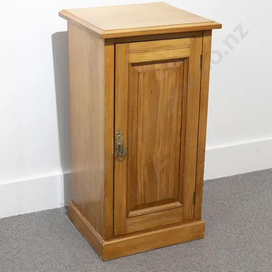 NZ Colonial Rimu Pot Cupboard