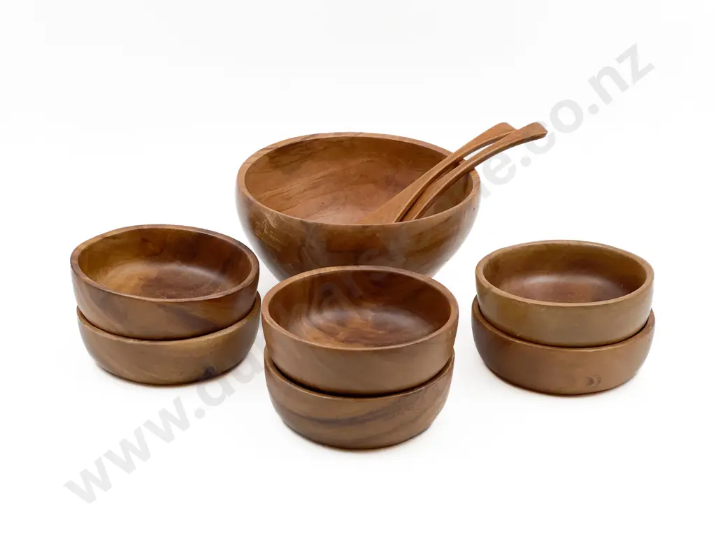 NZ Stylecraft Salad Bowl Servers & Six Other Bowls Image 1++