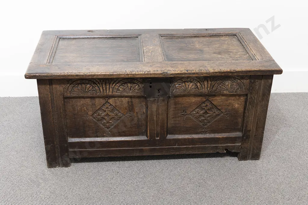 C18th Oak Coffer Image 1++