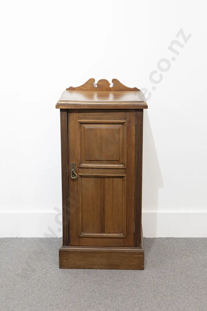 Victorian Walnut Pot Cupboard Image 1++