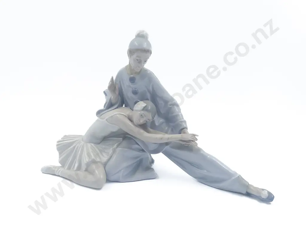 Lladro Group Figure of Clown and Dancer Image 1++