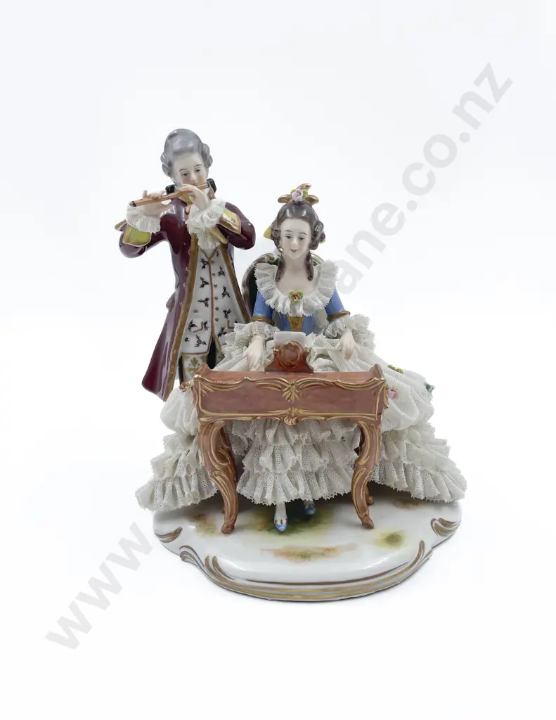 Fancy China Group Figure Image 1++