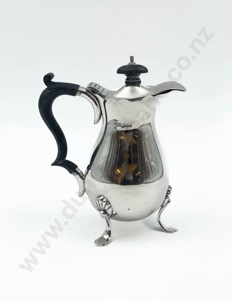 S/S Lidded Cream Jug Image 1++