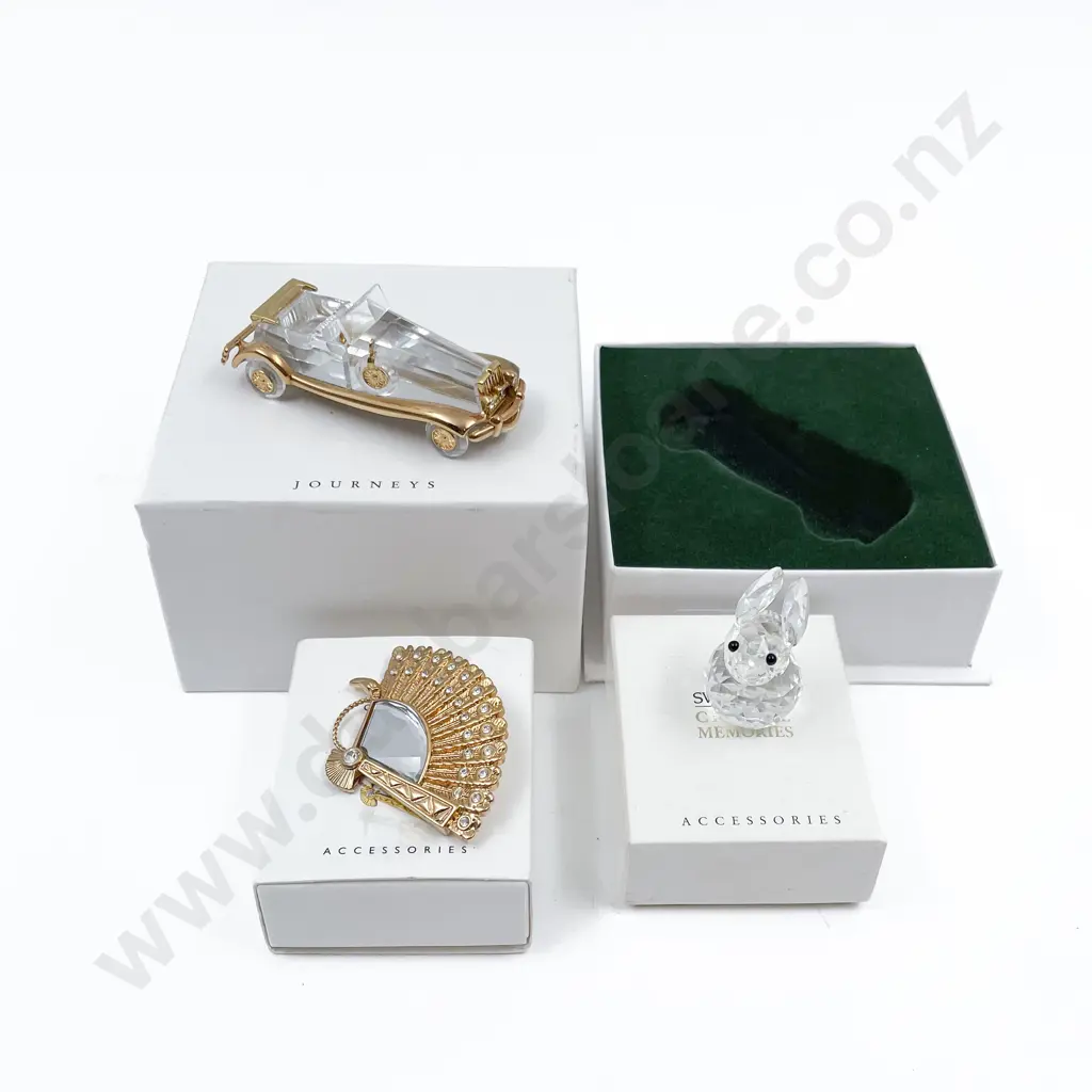 Three Boxed Swarovski Ornaments Image 1++