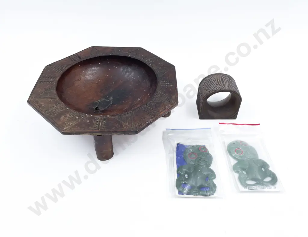 Small Quantity of Assorted including Kava Bowl Image 1++