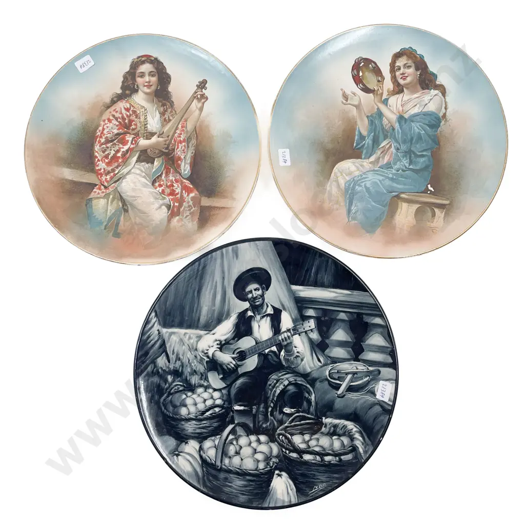Three Large Decorative Wall Hanging Plates Image 1++