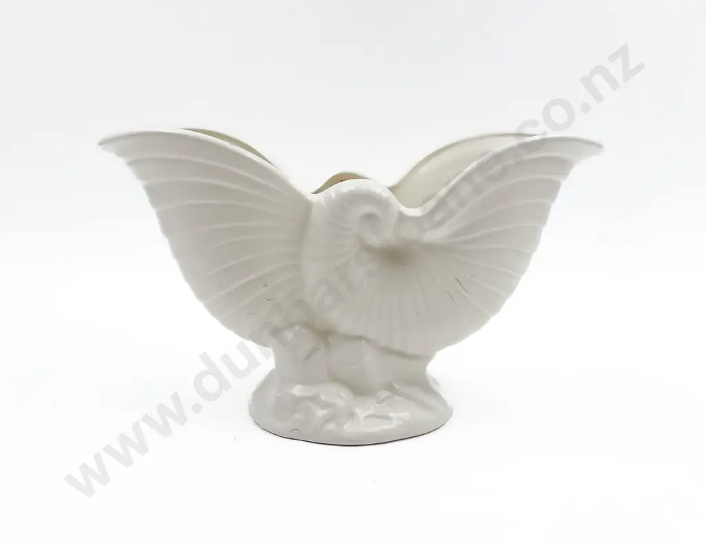Crown Lynn Nautilus Vase Image 1++