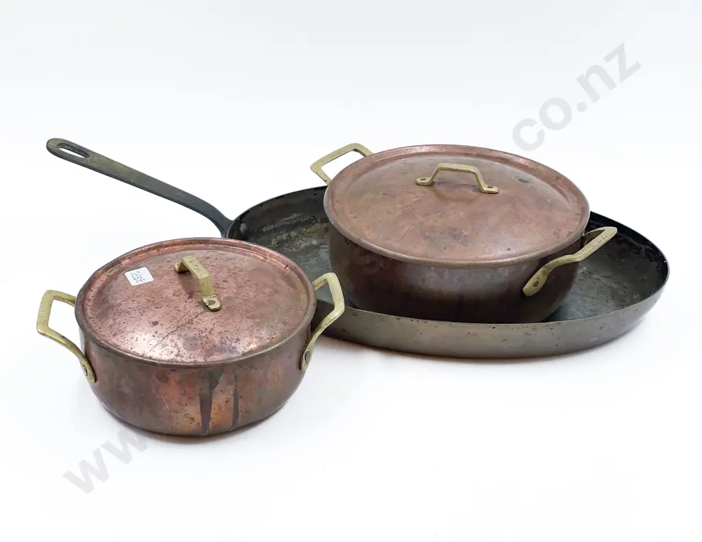 Vintage Brass Oval Skillet Image 1++