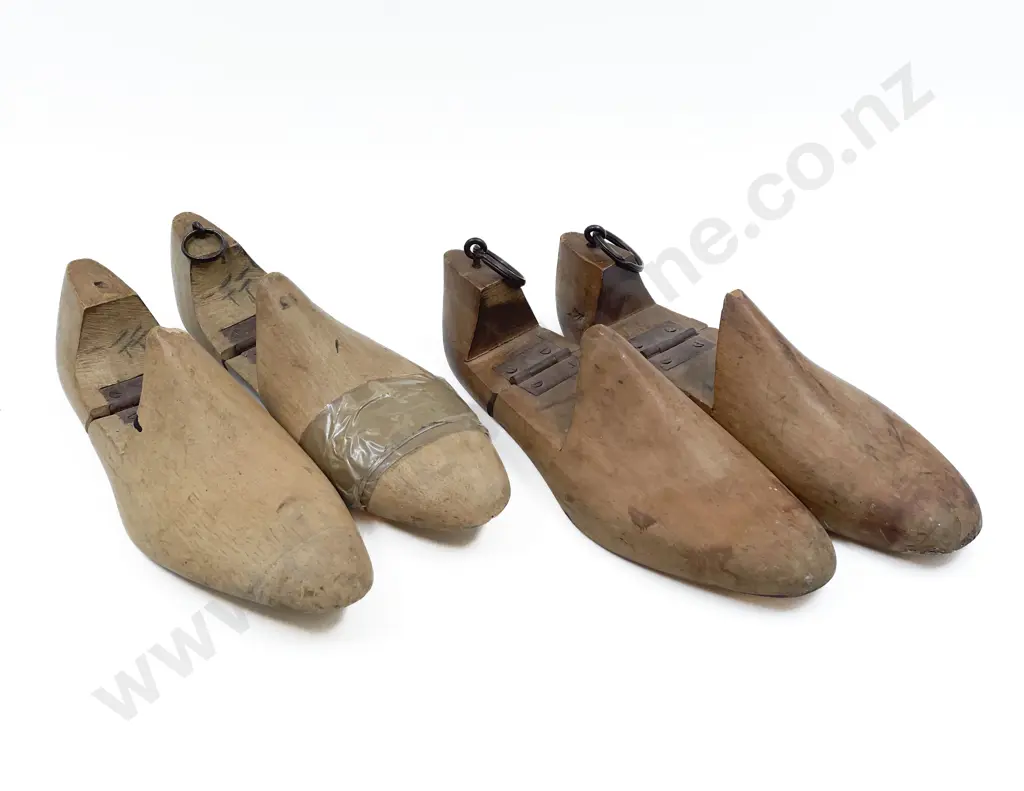 Two Pairs of Vintage Shoe Lasts Image 1++