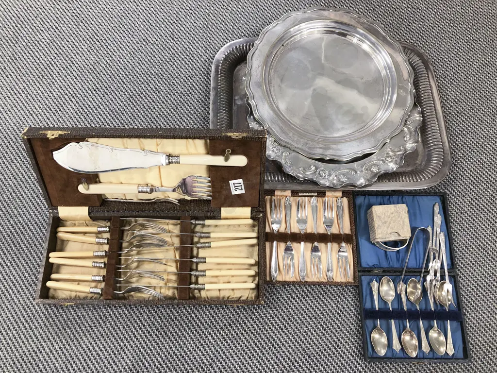 Quantity of Boxed Cutlery and Assorted S/P Image 1++