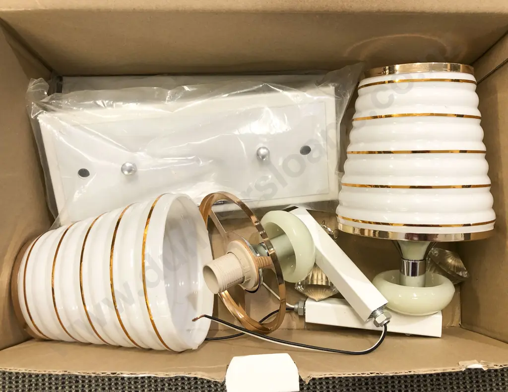 Boxed Light Fitting Image 1++