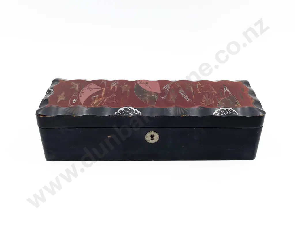 Rectangular Lacquered Jewellery Box Image 1++