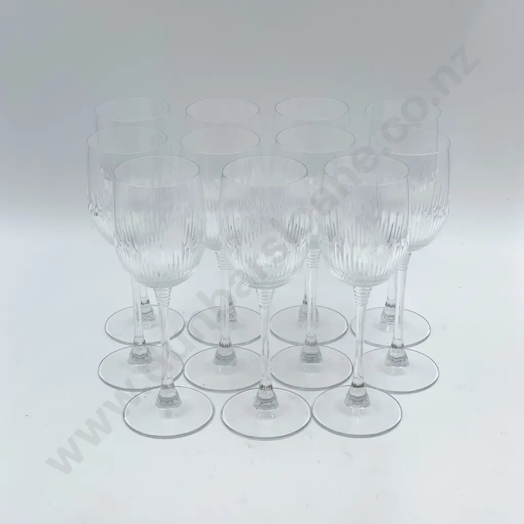 Set of 11 Wine Glasses Image 1++