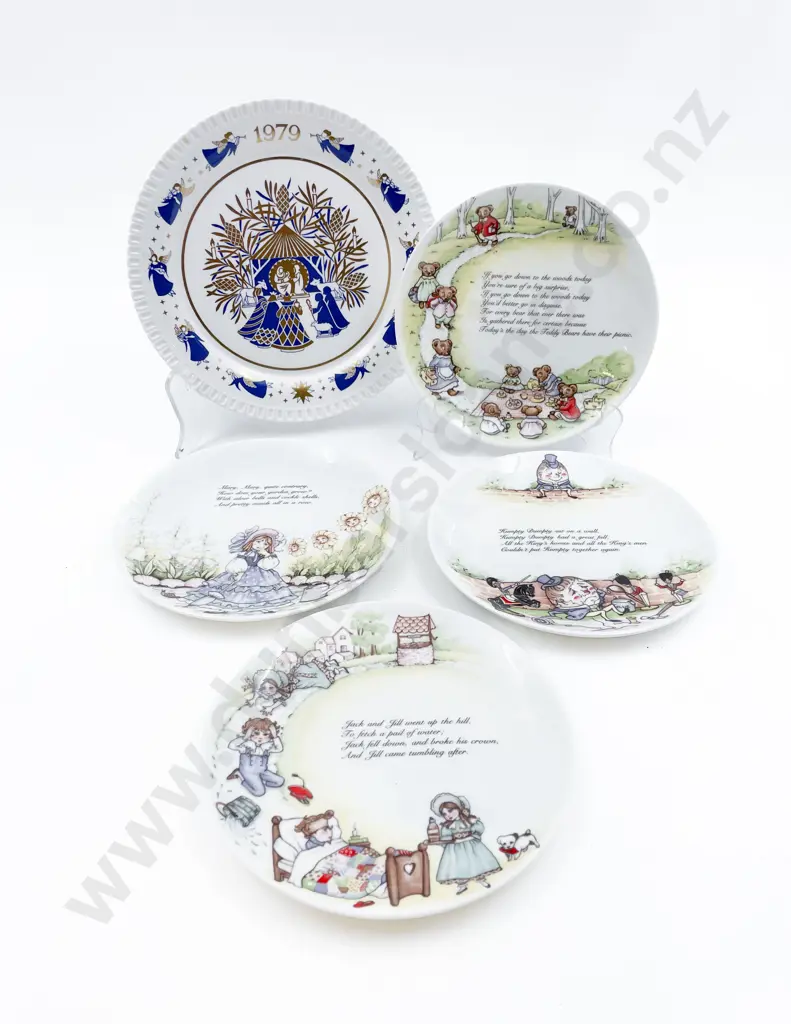 Four Coalport Nursery Rhyme Series Plates with Spode Christmas Plate Image 1++