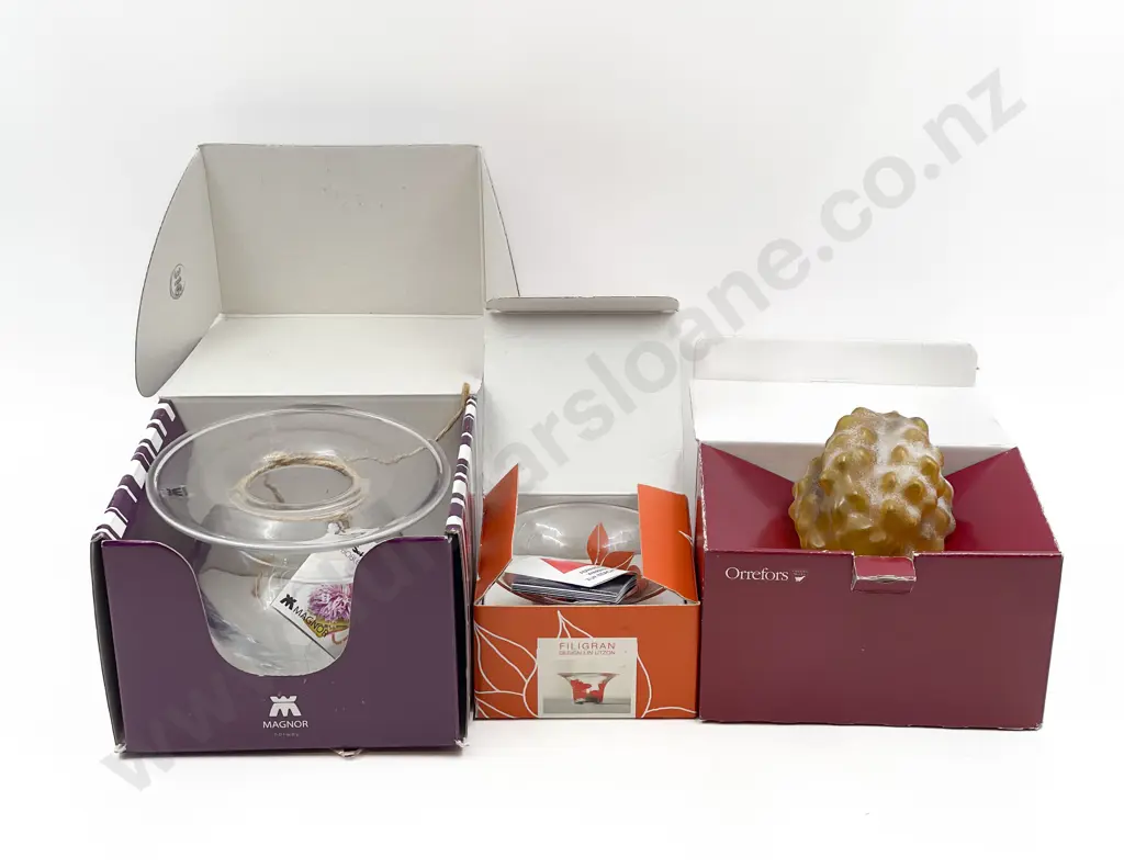 Boxed Orrefors Ornament and Two Boxed Vases Image 1++