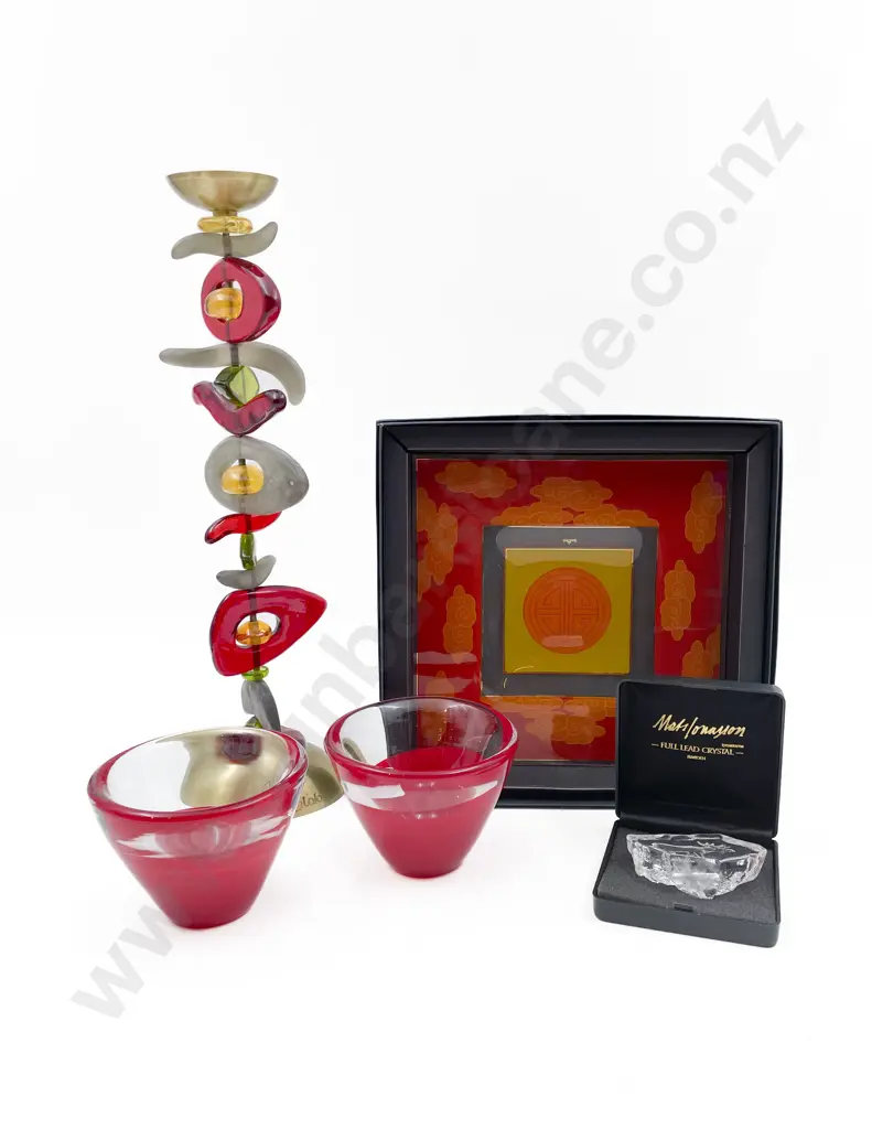 Small Qty of Assorted Art Glass etc Image 1++