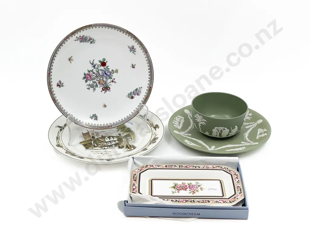 Small Qty of Assorted Fancy China Including Wedgwood Image 1++