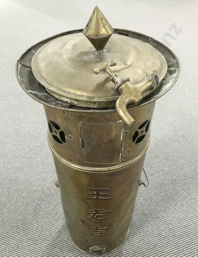 Large Brass Tea Urn Image 1++