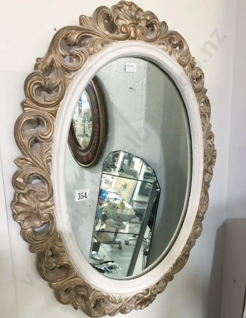 Ornate Oval Wall Mirror Image 1++
