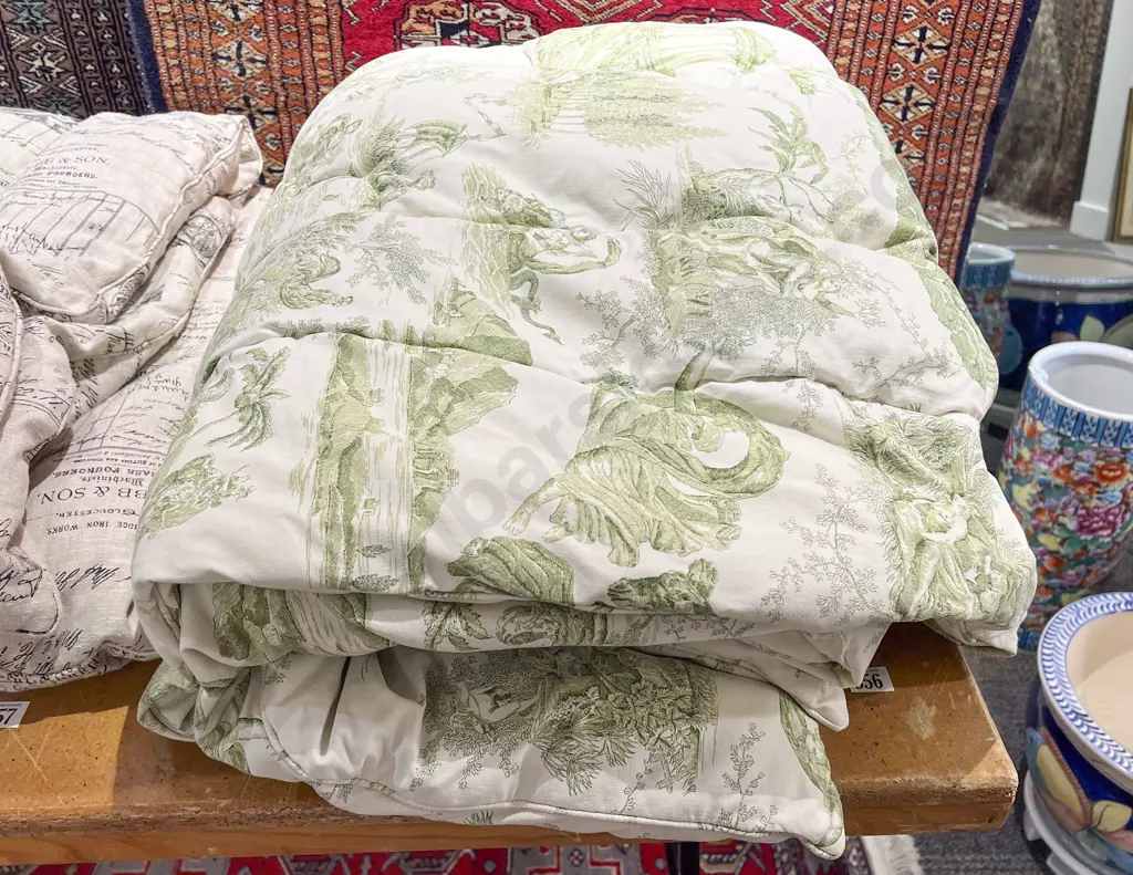 Feather Eiderdown Image 1++