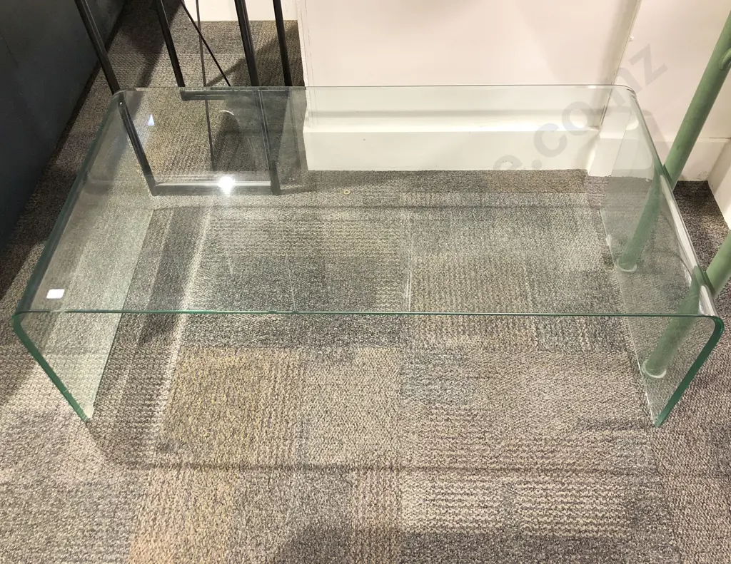 Curved Glass Coffee Table Image 1++