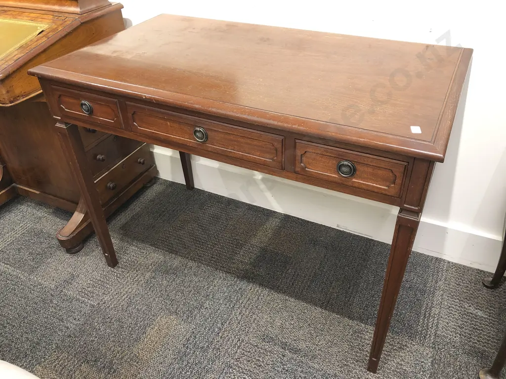 Mahogany Desk Image 1++