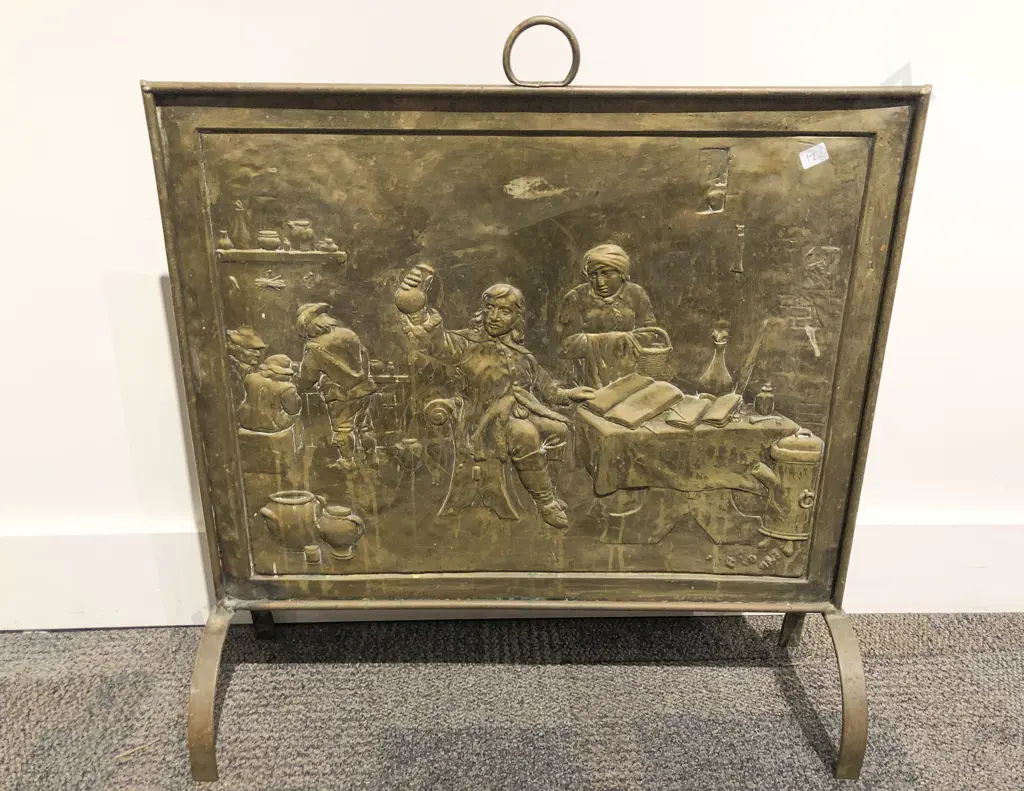Embossed Brass Firescreen Image 1++