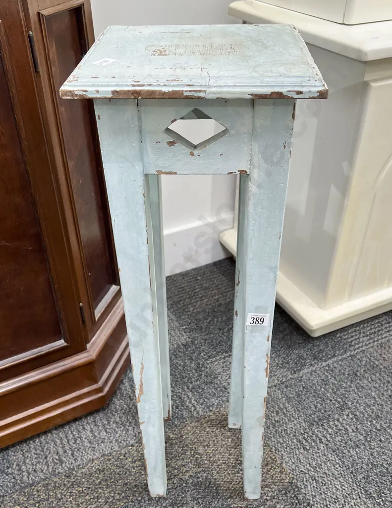 Small Distressed Plant Stand Image 1++