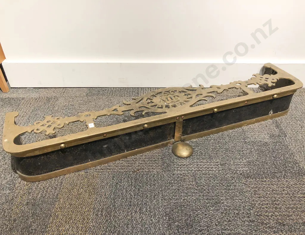 Victorian Brass Fender Image 1++